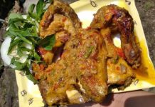 Dapur Barbar Sajikan Ayam Bakar Kampung Terenak