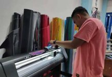 Cutting Sticker Hasilkan Omzet Ratusan Ribu