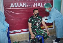 Dandim Bolmong Ikut Vaksin Covid-19