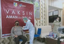 Hari Kedua, Kapolres Kotamobagu Disuntik Vaksin
