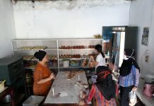 Roti Bilalang Banyak Diminati Warga Roti Bilalang