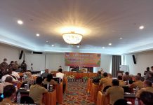 Bupati SSM Serahkan 1.000 Sertifikat Tanah Bupati Boltim Sam Sachrul Mamonto