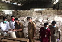 Salurkan Bantuan Beras, Pemerintah Sasar 8.690 KPM se Kotamobagu Sekda Sande Dodo