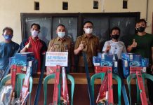 Tingkatkan Ekonomi Masyarakat, Pemdes Bungko Serahkan Bantuan Alat Pertukangan Penyerahan alat pertukangan