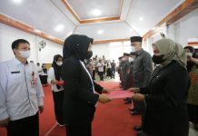 Walikota Lantik 15 Penjabat Sangadi Walikota Tatong Bara