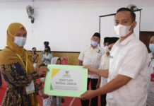 Pemkot Kotamobagu Serahkan Bantuan Modal Usaha Kepada UMKM