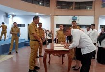 Bupati SSM Lantik Kepsek, Ini Nama-namanya