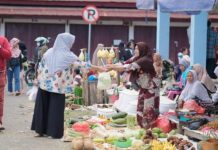 Kebutuhan Lengkap, Pemkot Kotamobagu Ajak Masyarakat Berbelanja ke Pasar Rakyat Genggulang
