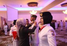 Wali Kota Tatong Bara Kukuhkan Paskibraka 2022