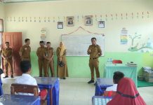 Kunjungi SDN 1 Nuangan, Begini Pesan Bupati SSM untuk Siswa-siswi