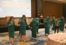 Ketua Seska Ervina Mamonto-Budiman Pimpin Tarian Dana-dana di Forum Rakor TP-PKK Provinsi Sulut Tarian Dana-dana