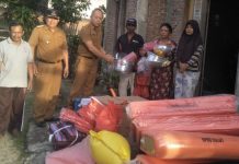 Pemkab Boltim Salurkan Bantuan Dampak Kebakaran