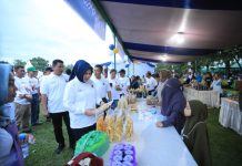 Wali Kota Tatong Bara Kunjungan Stand Pameran Kotamobagu Expo 2023 Wali Kota Tatong Bara