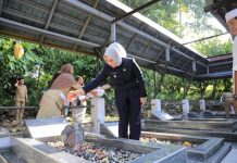 Wali Kota Tatong Bara Ziarah ke Makam Tokoh BMR