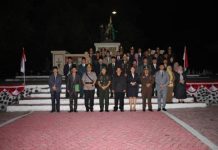 Wakil Wali Kota Hadiri Renungan Suci di TMP Mongkonai