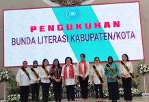Siti Fatmah Fitriana Nani-Buhang Dikukuhkan Bunda Literasi Kotamobagu