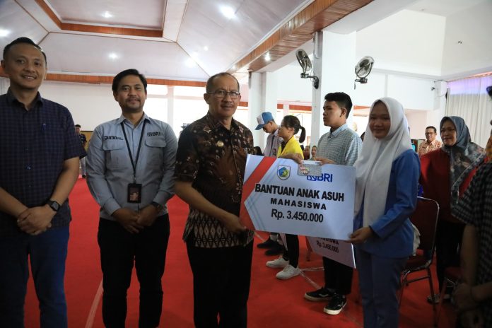 Bantuan Program Anak Asuh