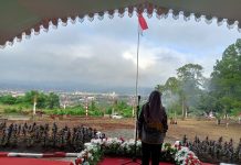 Pemkot Kotamobagu Gelar Apel Kerja Perdana di Bukit Ilongkow