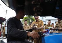 Pemkot Kotamobagu Berbagi Takjil, Pj Walikota Sampaikan Ini