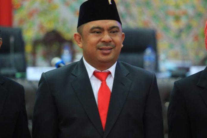 Ketua DPRD Kotamobagu Meiddy Makalalag