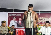 Pj Bupati Limi Mokodompit Buka Puasa dan Tarawih Bersama Masyarakat Buka Puasa