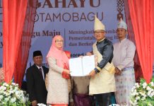 Pj Wali Kota Terima Hibah Gedung Wanita dari Yayasan Boki’ Boenia