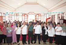 Wabup Bolsel Resmikan Sekolah Lansia di Desa Tolotoyon